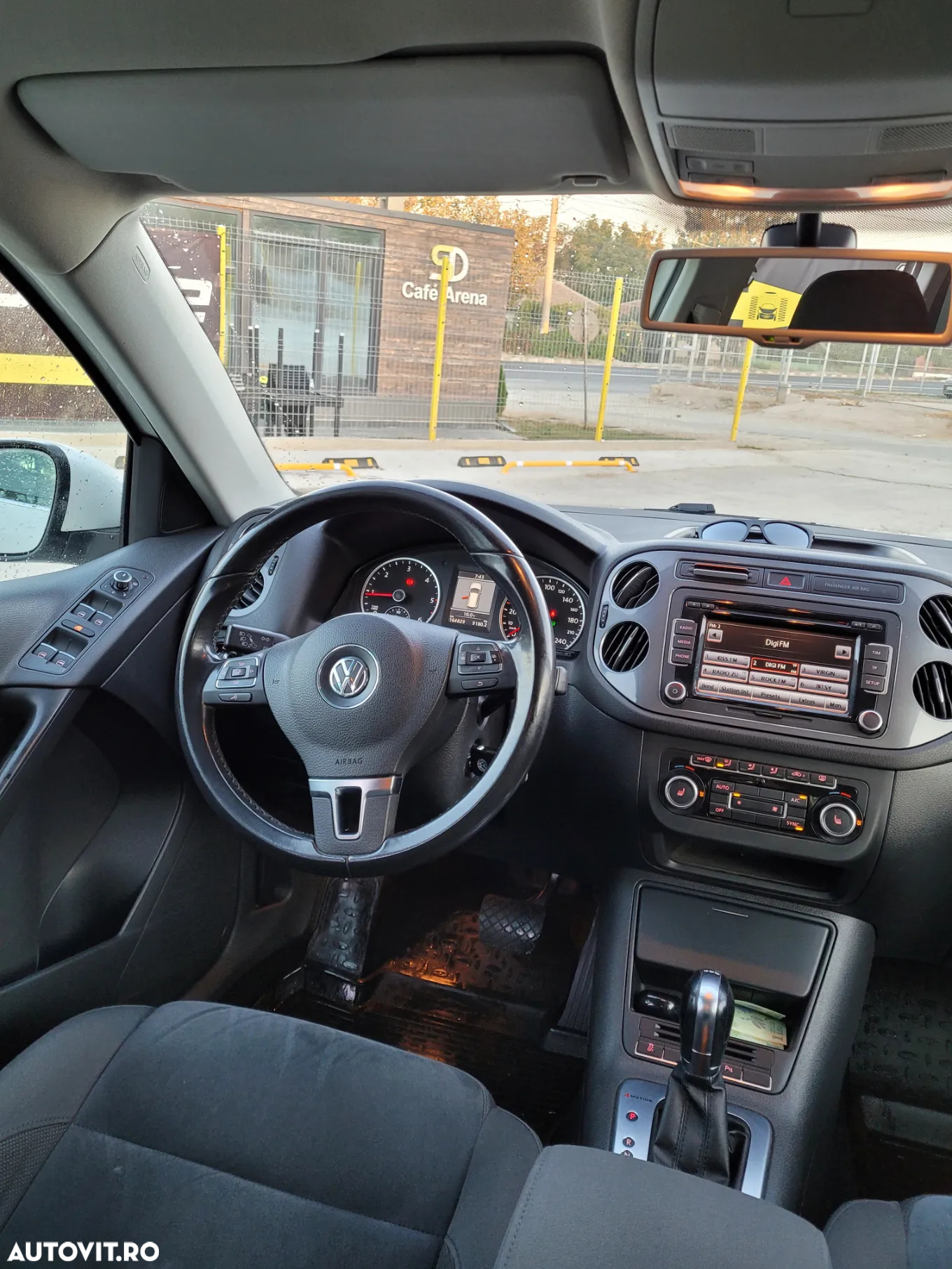 Volkswagen Tiguan 2.0 TDI 4Motion DSG Sport & Style - 12