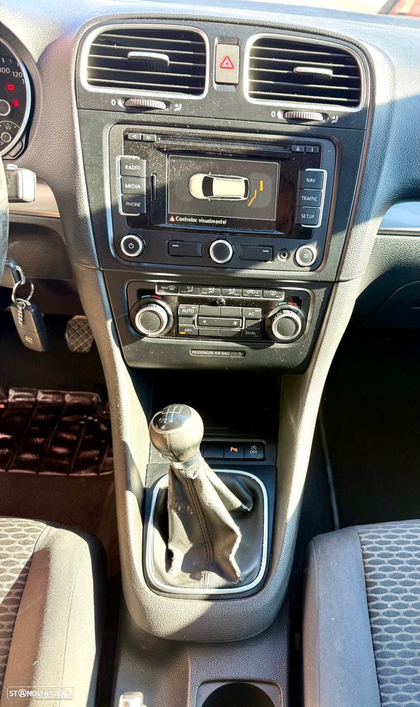 VW Golf Variant 1.6 TDi DPF BlueMotion Comfortline - 11