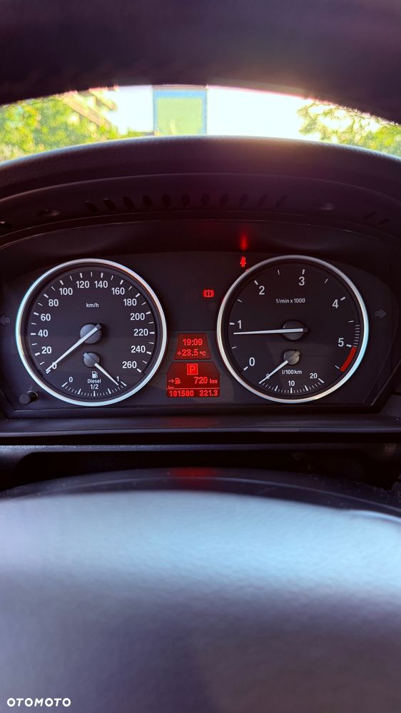 BMW Seria 5 520d - 6