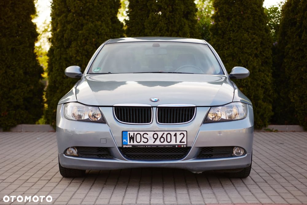 BMW Seria 3 318d DPF - 11
