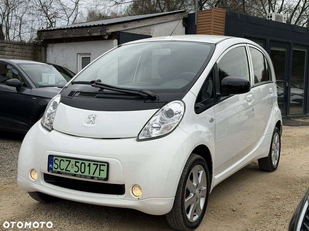 Peugeot iOn High Line - 3