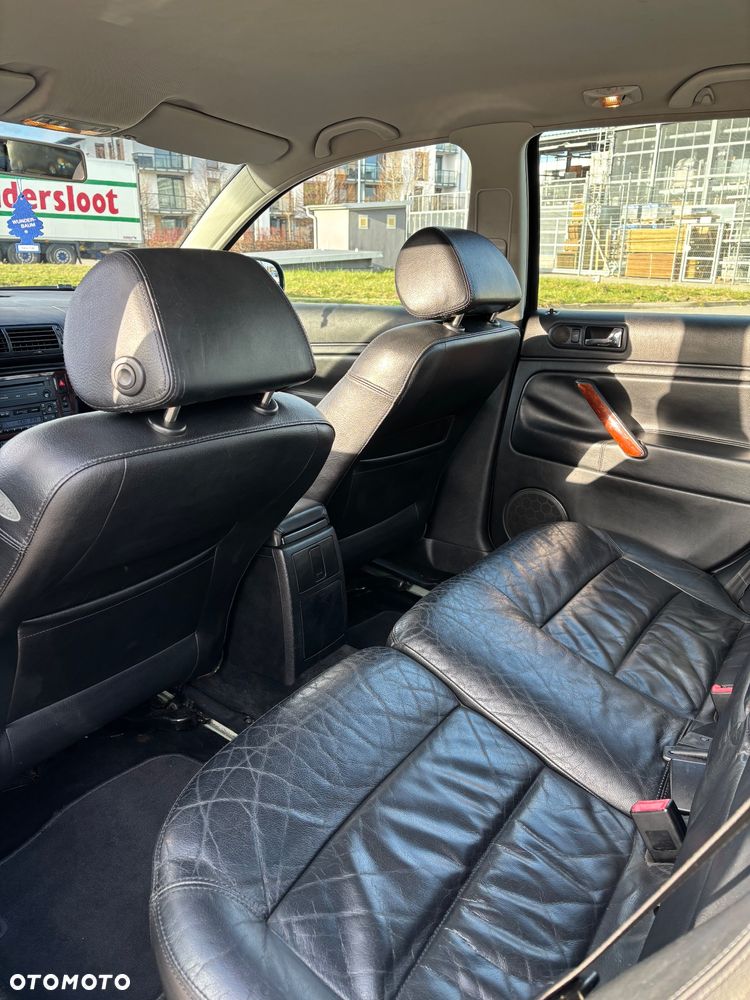 Volkswagen Passat 1.8T Comfortline Tiptr - 12