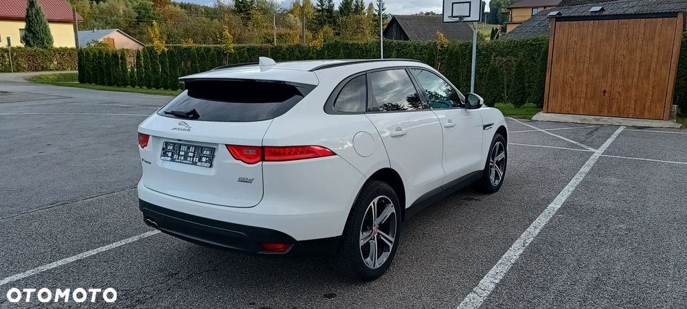 Jaguar F-Pace 20d Portfolio - 24