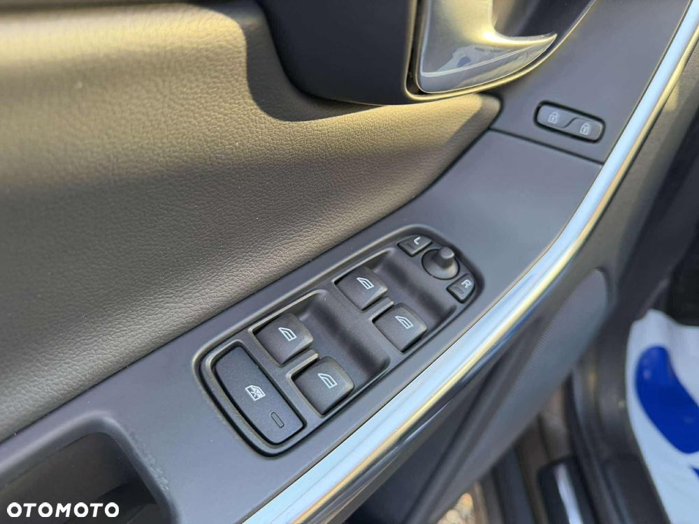 Volvo XC 60 D3 Summum - 19