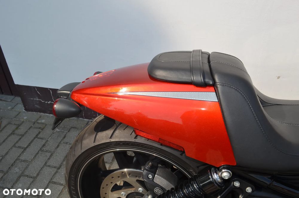 Harley-Davidson V-Rod Night Rod - 10