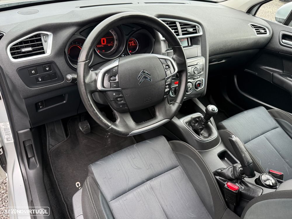 Citroën C4 1.6 HDi Attraction - 10