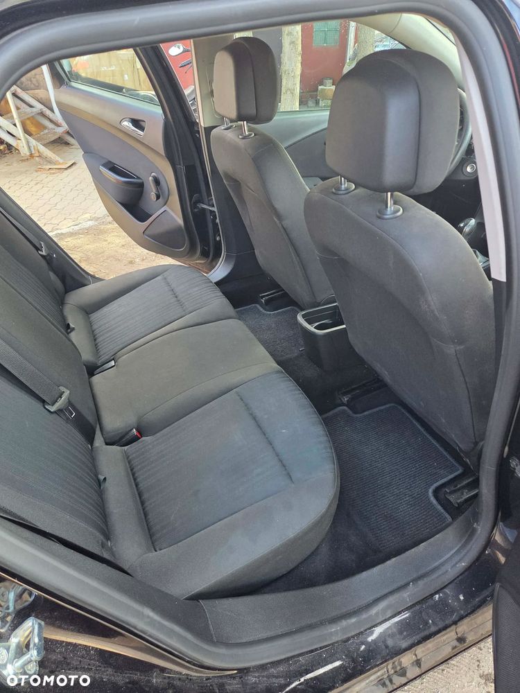 Opel Astra 1.4 ecoFLEX - 10