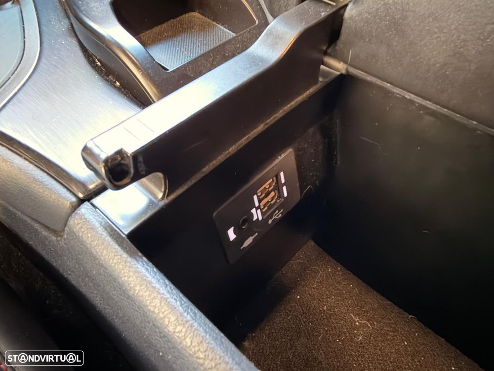 Lexus UX 250h F Sport - 23