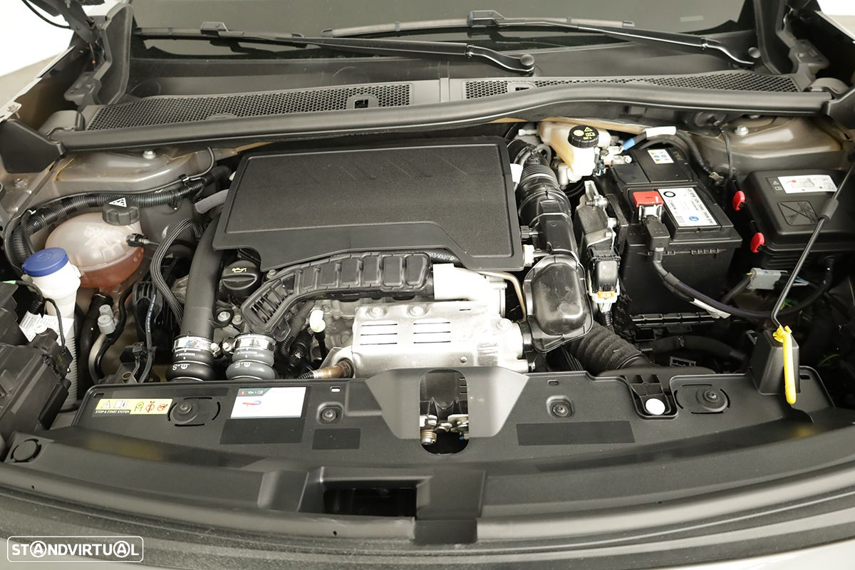 Peugeot 2008 1.2 PureTech Allure - 22