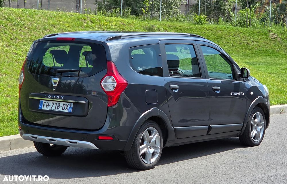 Dacia Lodgy 1.5 Blue dCi Stepway - 6