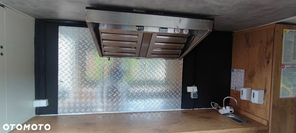 Mercedes-Benz Sprinter - 16