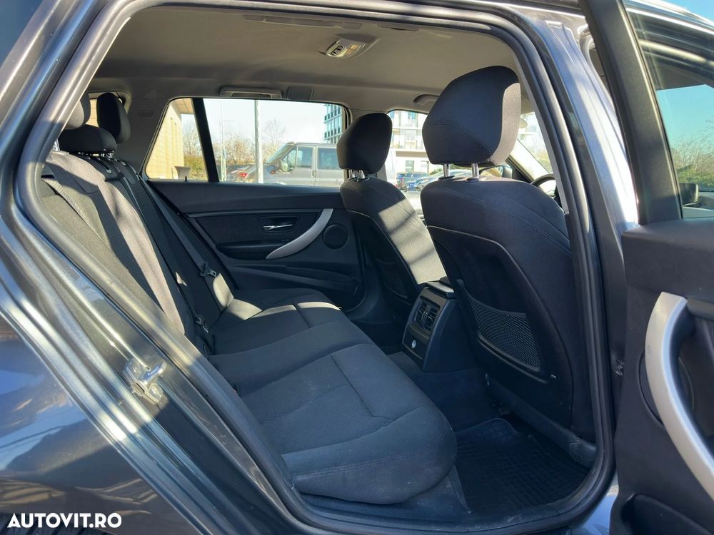 BMW Seria 3 318d Blue Performance - 14