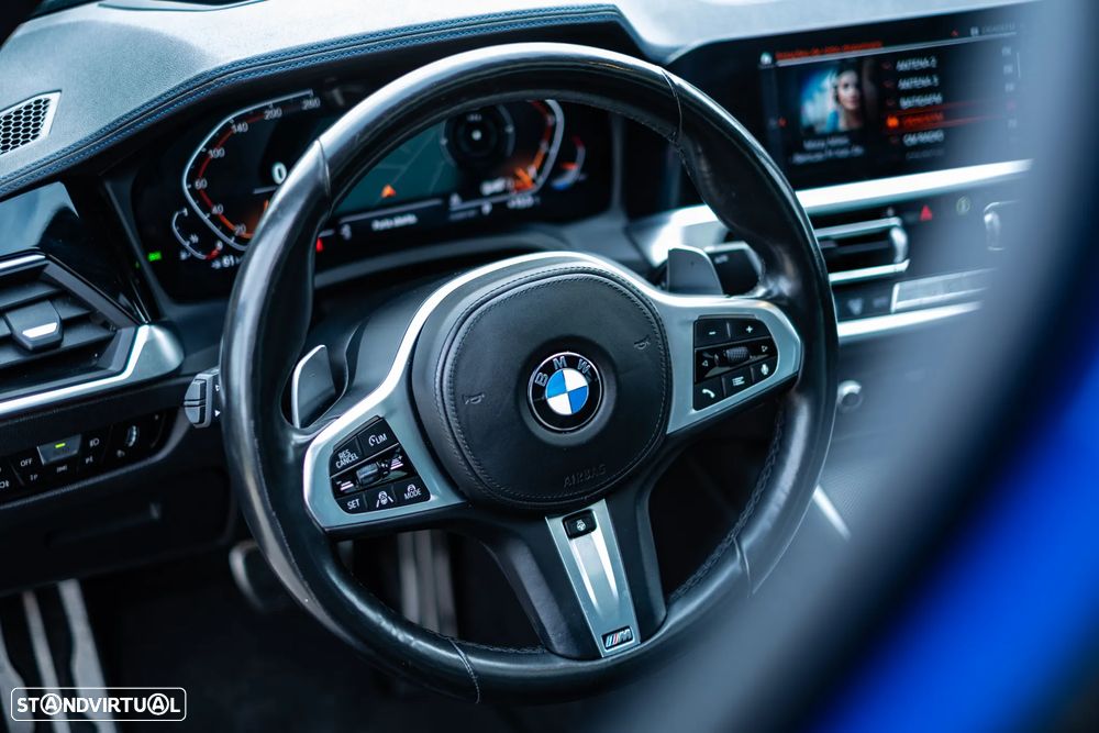 BMW 330 i Pack M Shadow Auto - 24