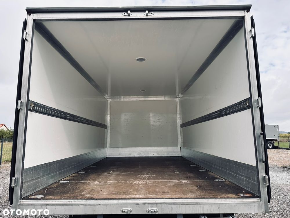 DAF / LF / 230 / ACC / EURO 6 E  / IZOTERMA  / KABINA SYPIALNA / ŁAD. 6 485 KG - 21