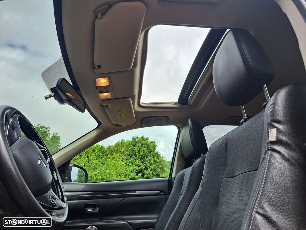 Mitsubishi Outlander 2.2 DI-D Intense - 7