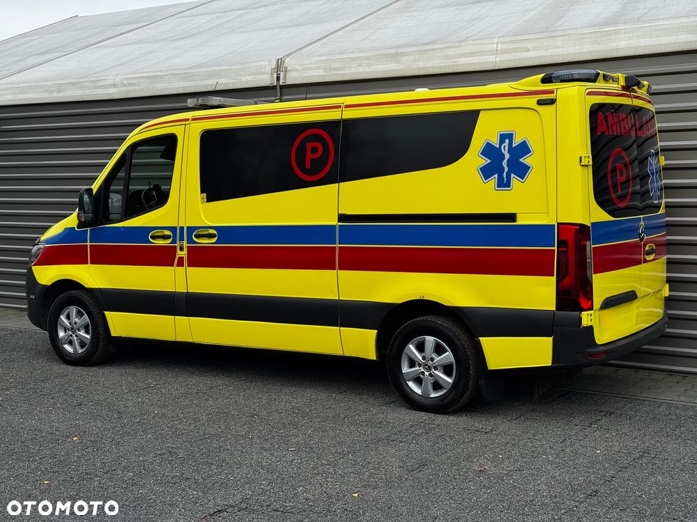 Mercedes-Benz Sprinter - 10
