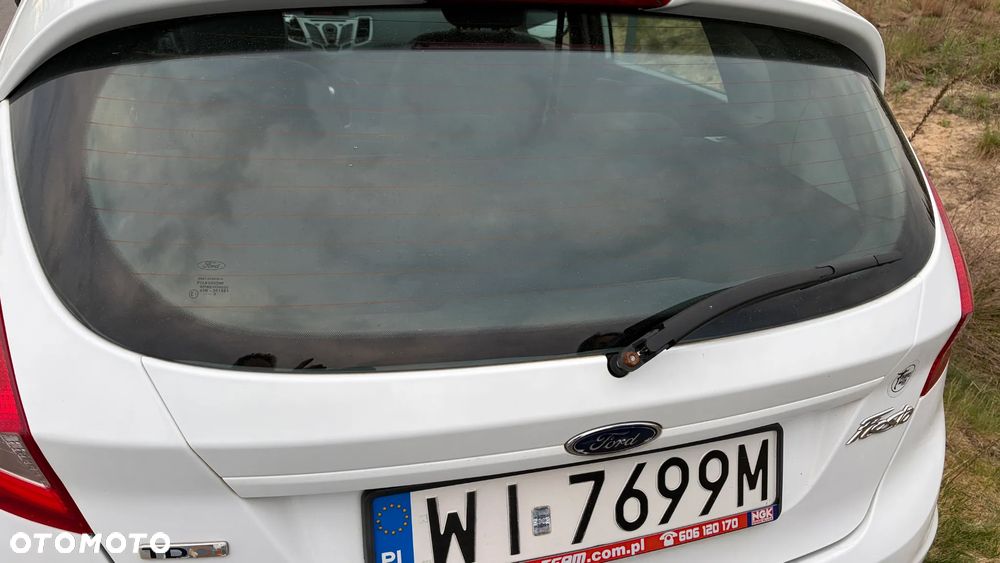 Ford Fiesta 1.4 TDCi Ambiente - 12