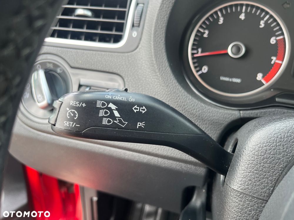 Volkswagen Polo 1.4 16V Highline DSG - 16