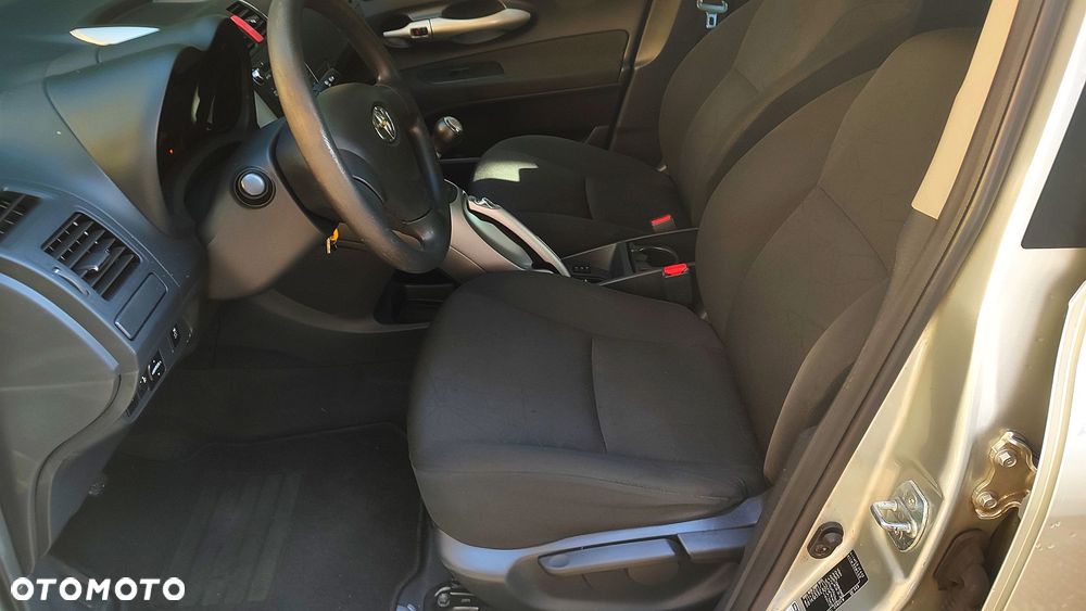 Toyota Auris 1.4 VVT-i Team - 4