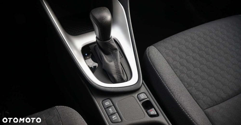 Toyota Yaris - 27