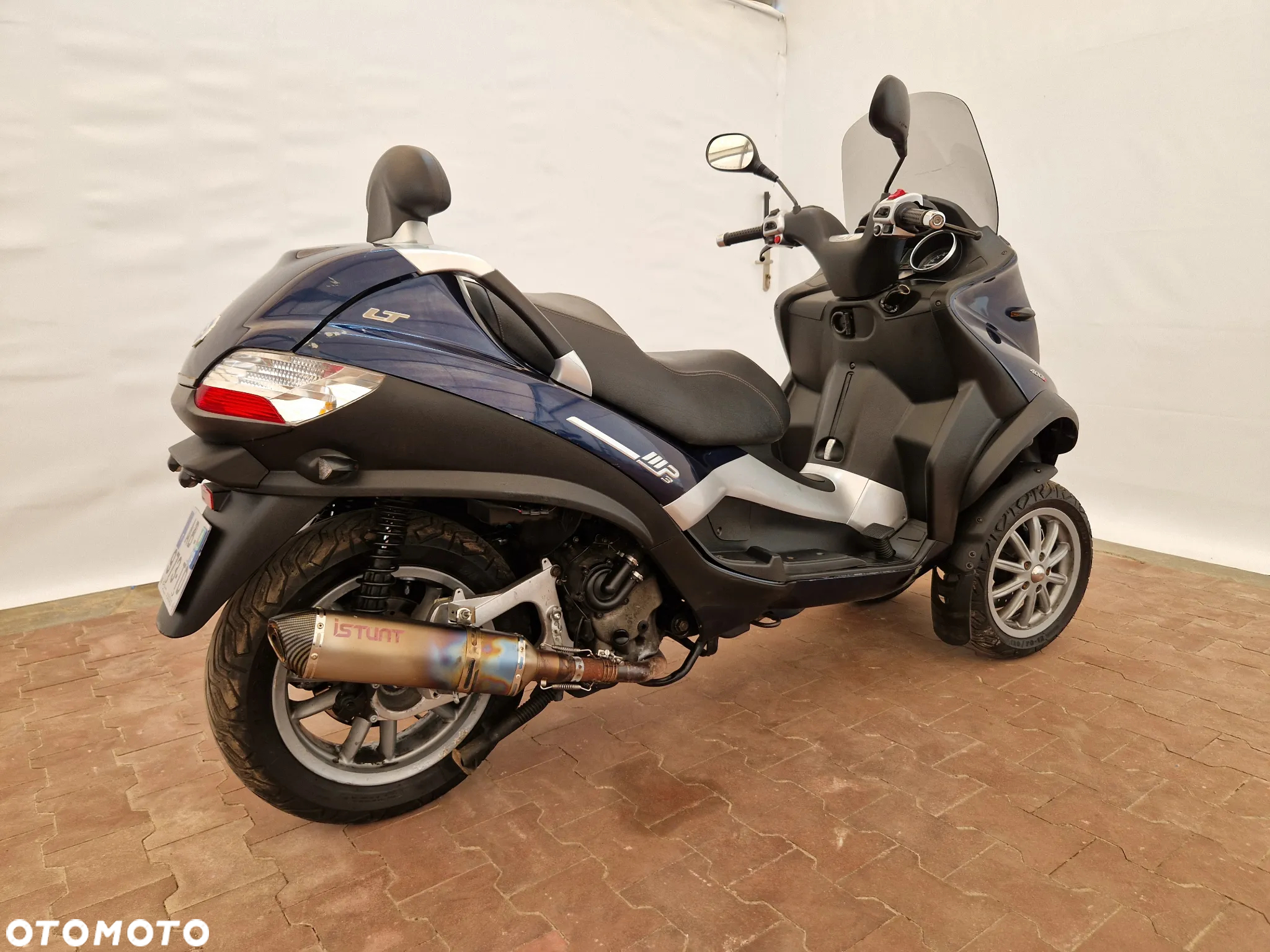 Piaggio MP-3 - 15