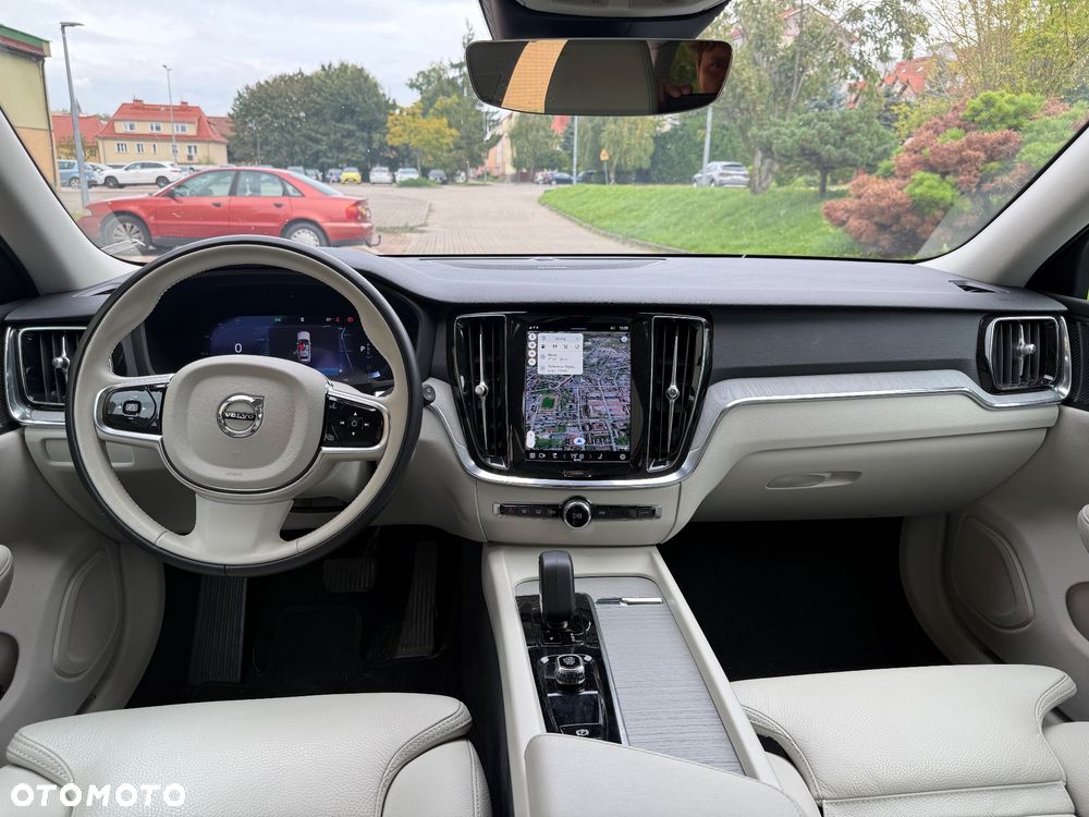 Volvo V60 Cross Country Plus B4 D AWD - 12
