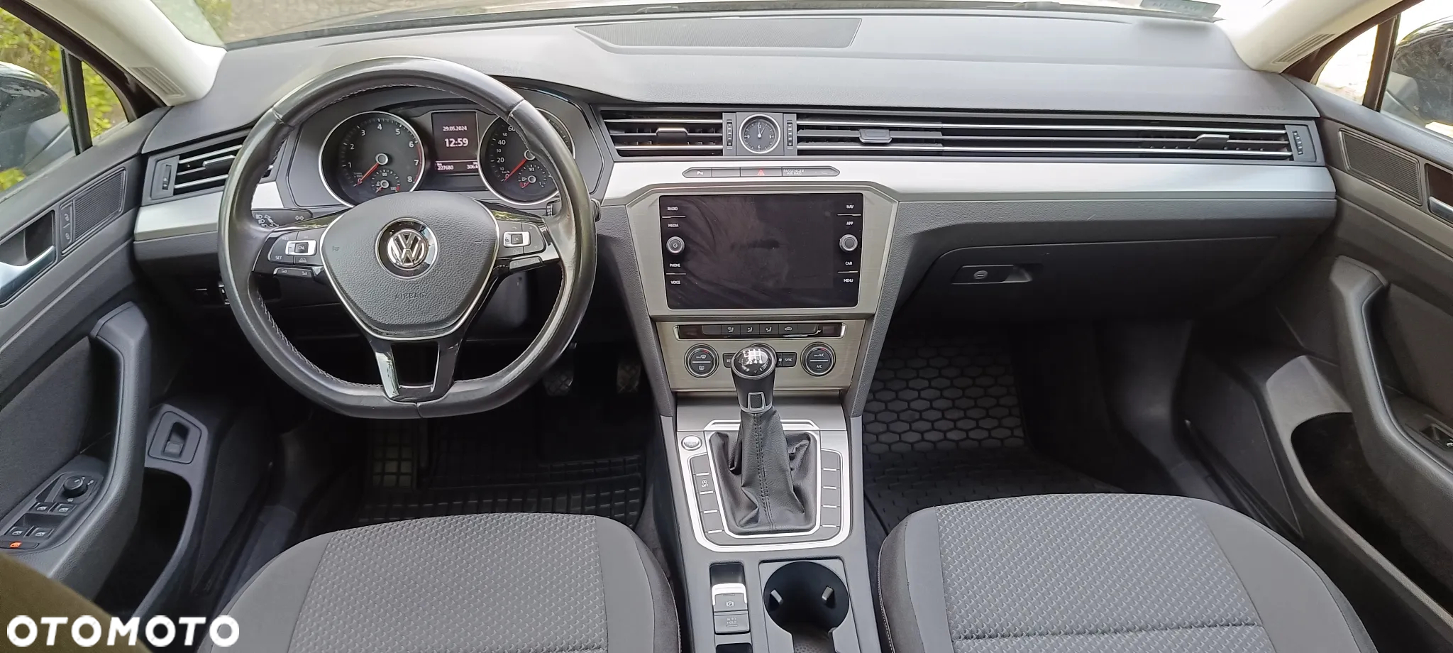 Volkswagen Passat 1.4 TSI BMT Comfortline - 8