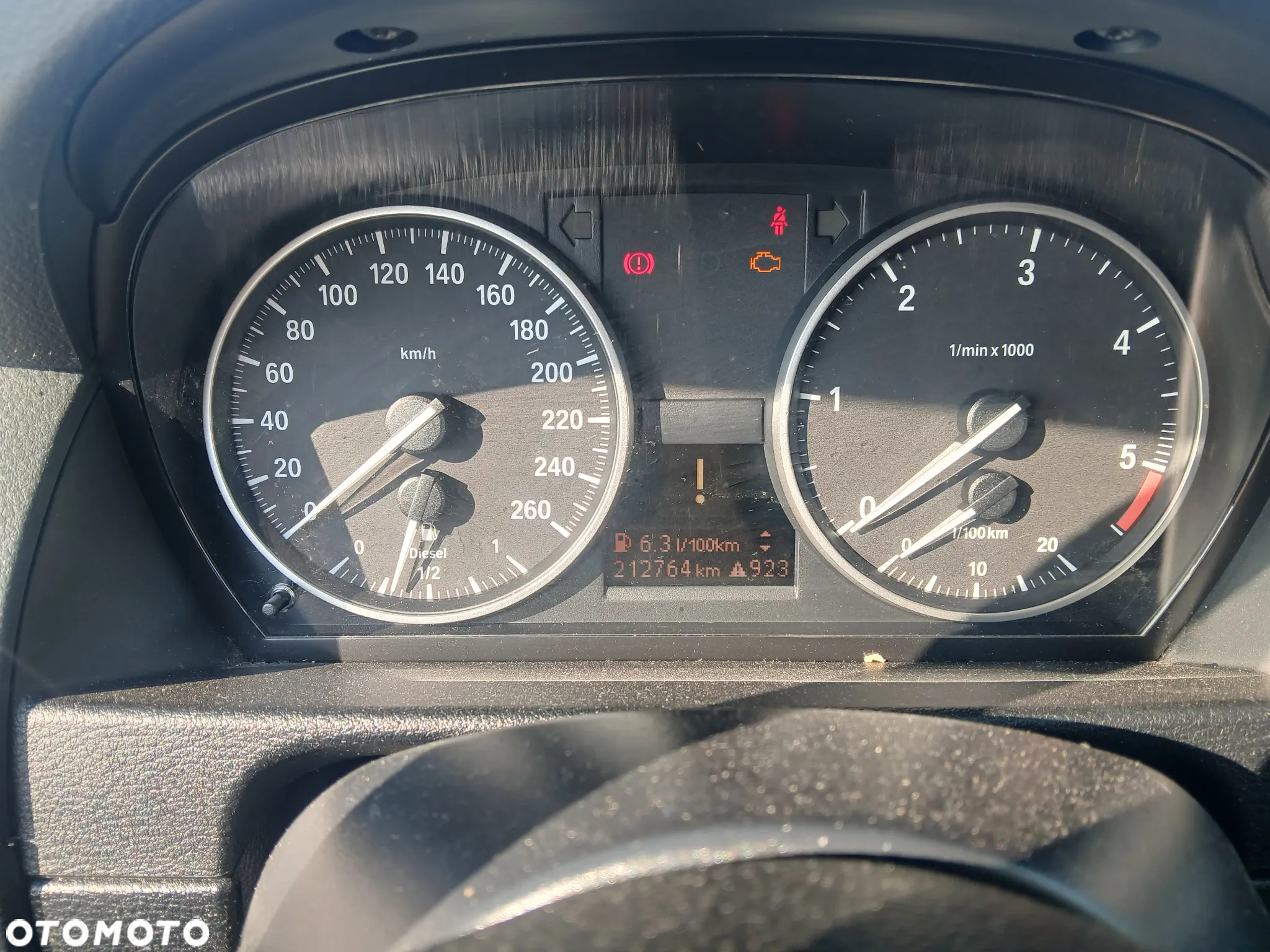 BMW X1 sDrive16d - 8