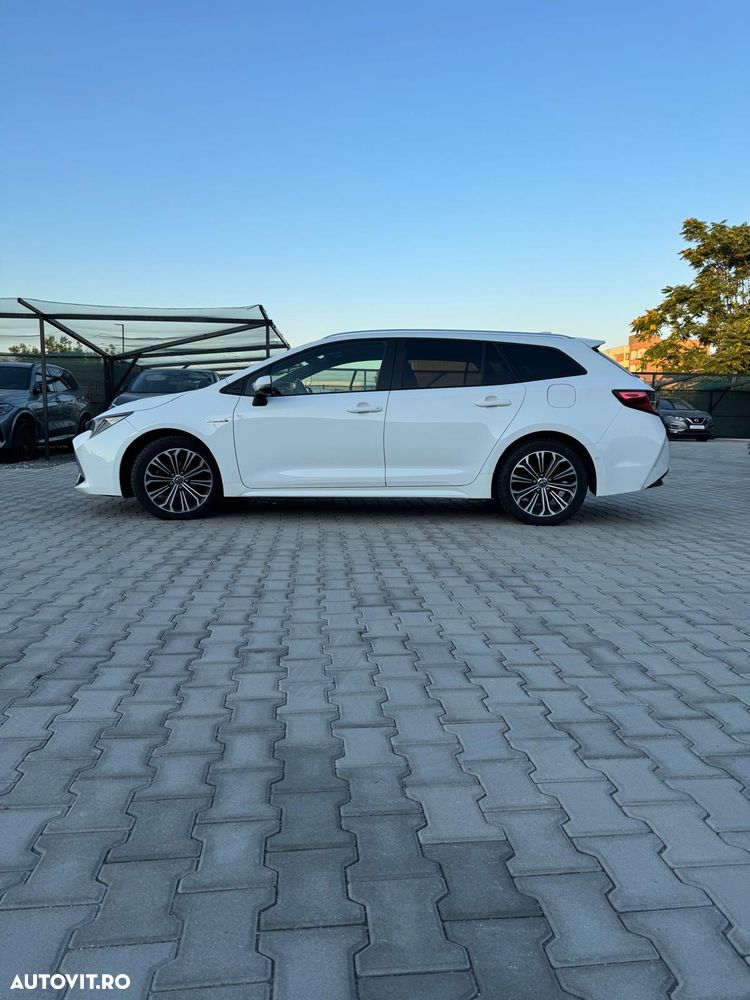Toyota Corolla - 4