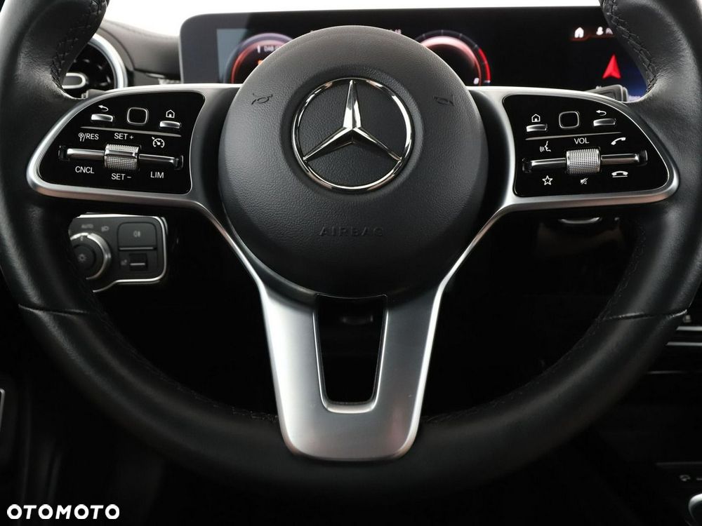 Mercedes-Benz CLA 250 e 8G-DCT Progressive - 23