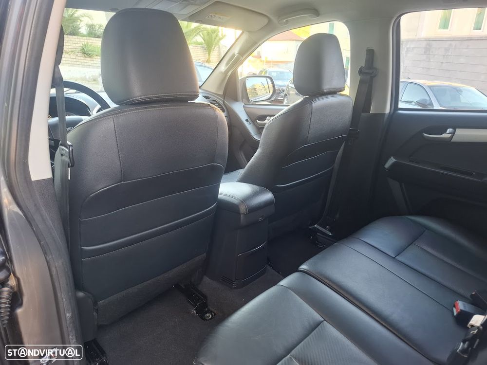 Isuzu D-Max 4x4 Cabine Dupla Auto Premium - 33