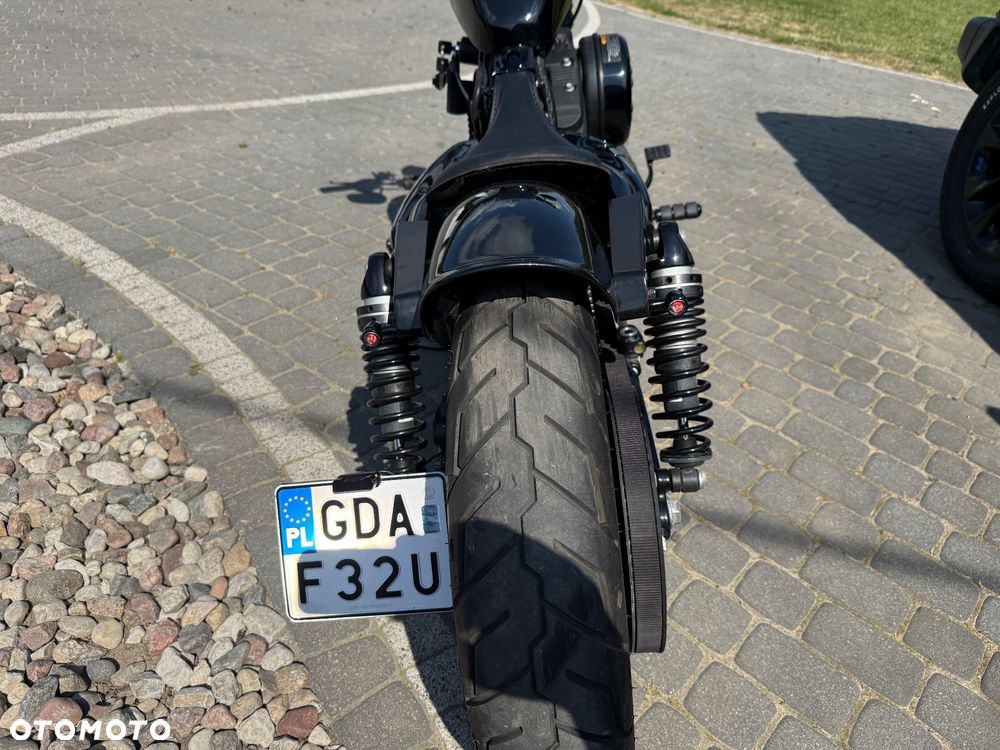 Harley-Davidson Sportster Iron 883 - 32