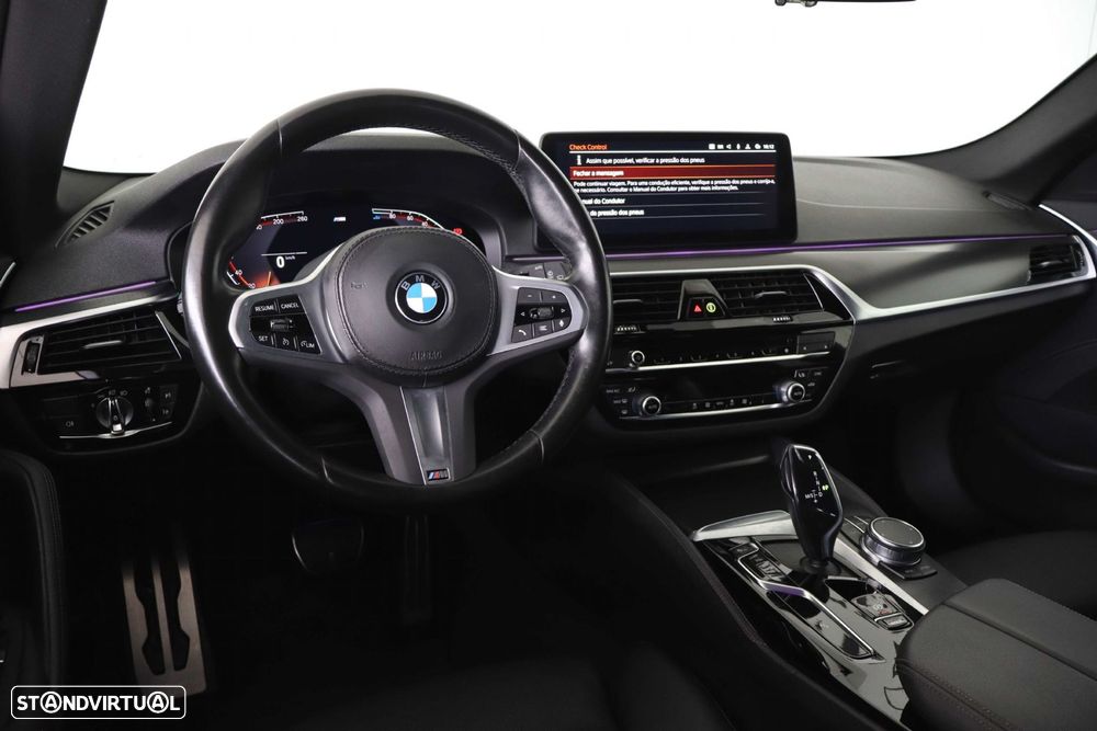 BMW 520 d Pack Desportivo M Auto - 19