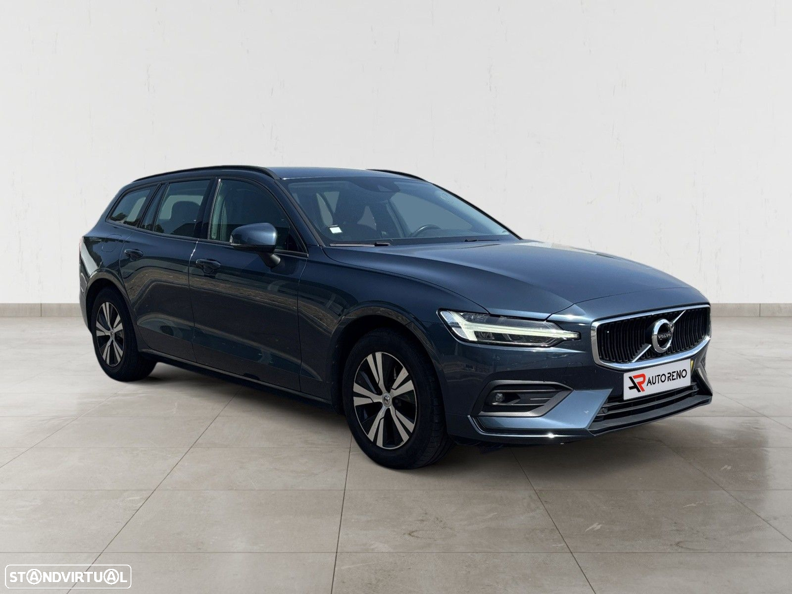 Volvo V60 2.0 D3 Momentum Geartronic - 3