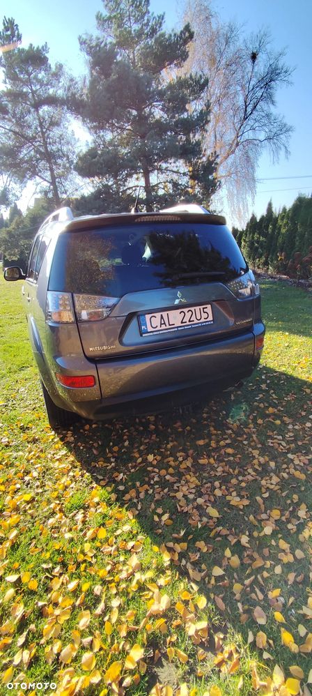 Mitsubishi Outlander 2.4 Invite 2WD - 12