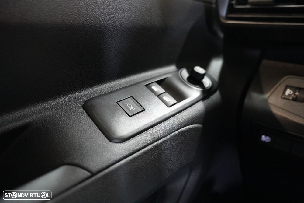 Peugeot e-Partner 50 kWh M Standard - 44