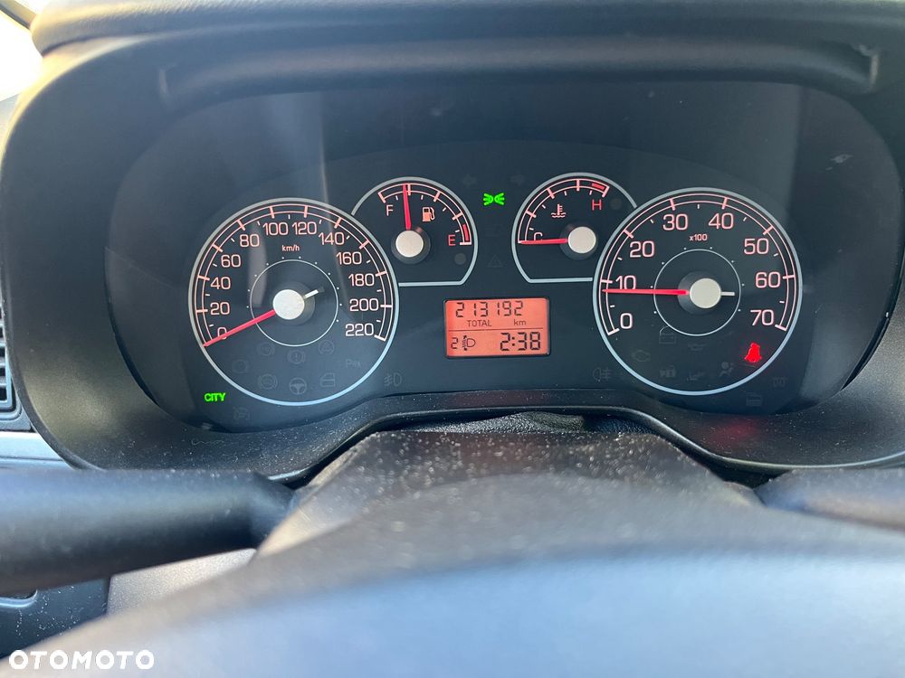 Fiat Grande Punto - 5