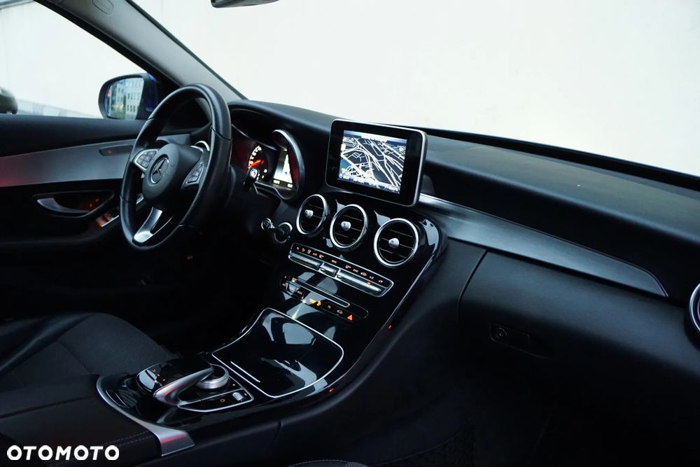 Mercedes-Benz Klasa C 180 9G-TRONIC - 14
