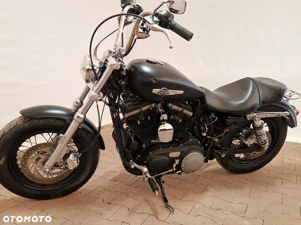 Harley-Davidson Sportster Custom 1200C - 2