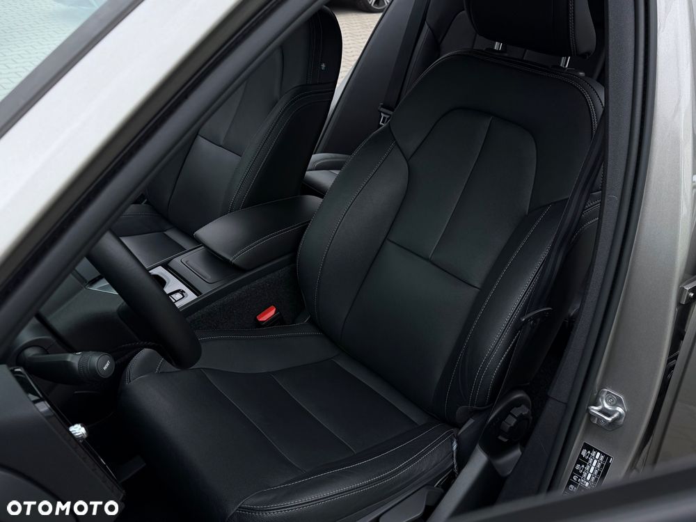 Volvo XC 40 D3 Inscription - 28