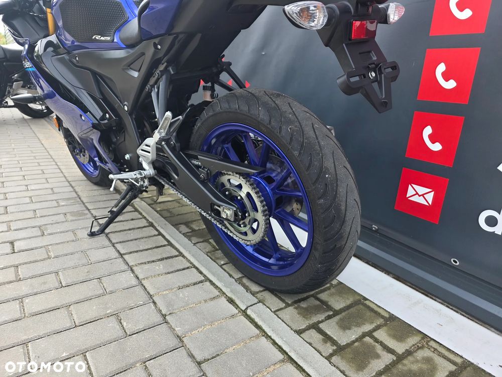 Yamaha YZF - 18