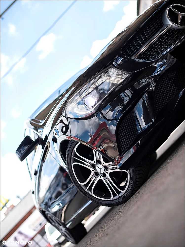 Mercedes-Benz CLA 180 7G-DCT Urban - 12