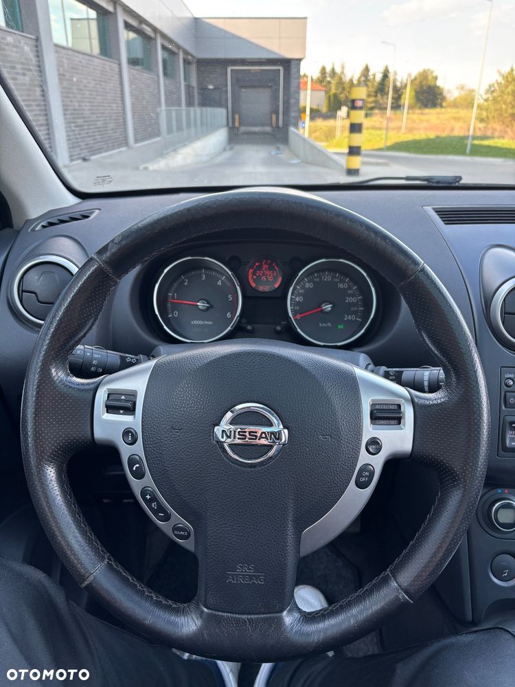 Nissan Qashqai 2.0 dCi 4x4 Tekna - 9