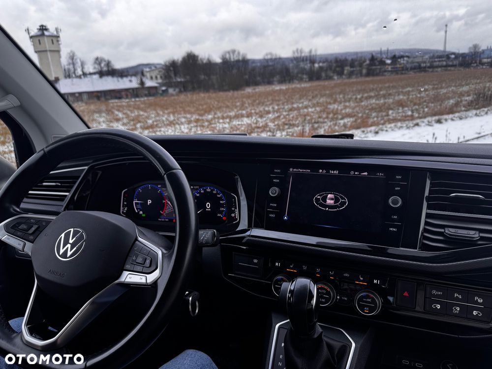 Volkswagen Multivan - 19