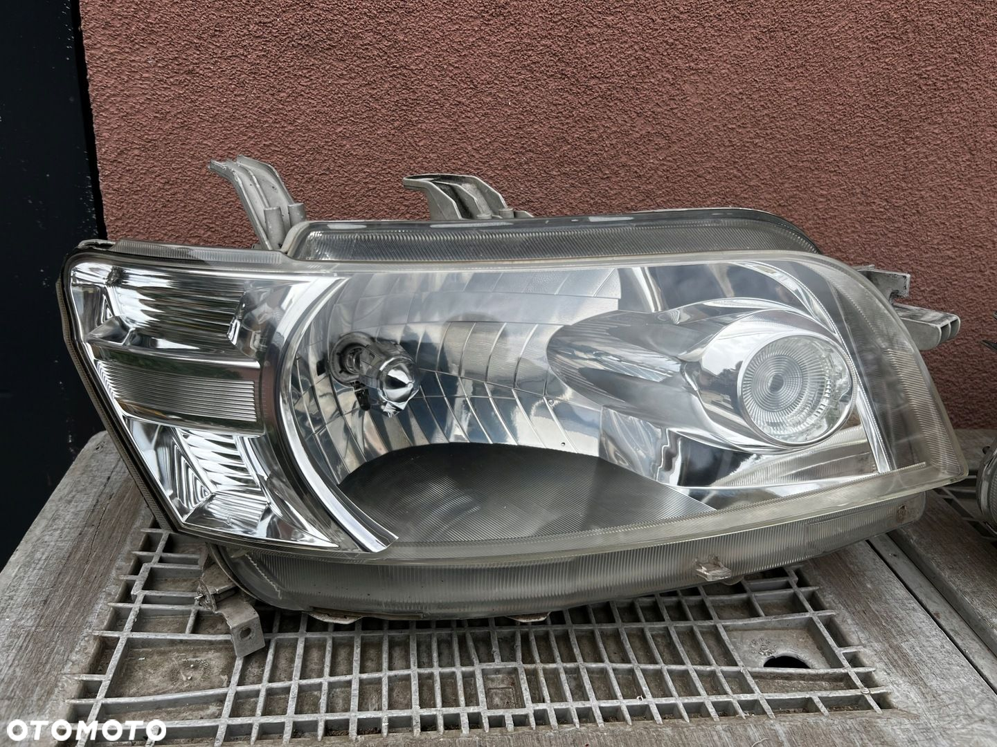 Lampa przednia DAIHATSU MATERIA KOMPLET EUROPA ORYGINALNE - 2