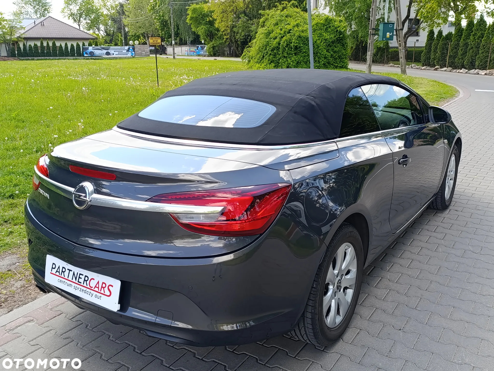 Opel Cascada 1.4 T Cosmo S&S - 3