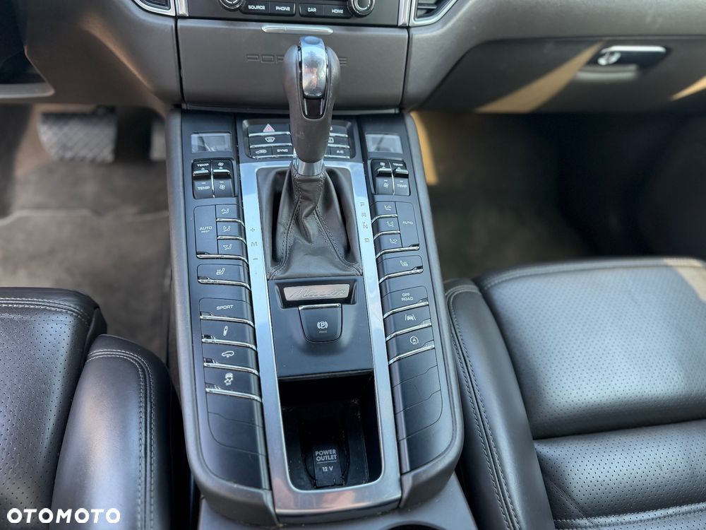 Porsche Macan - 5