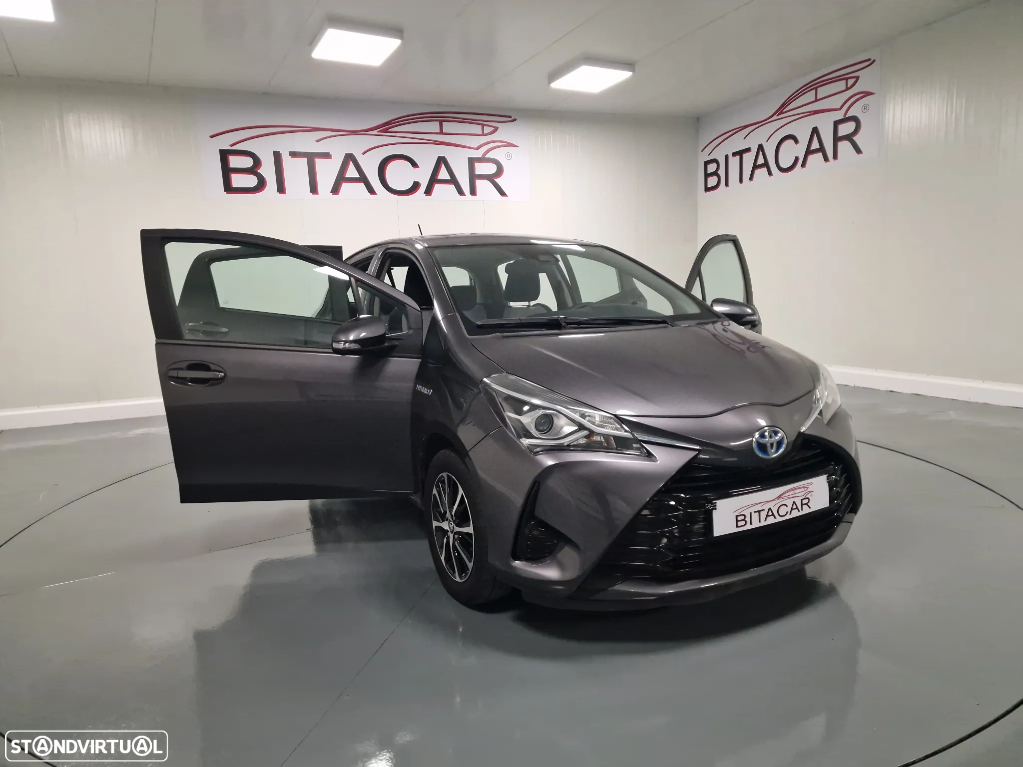 Toyota Yaris 1.5 HSD Comfort - 8