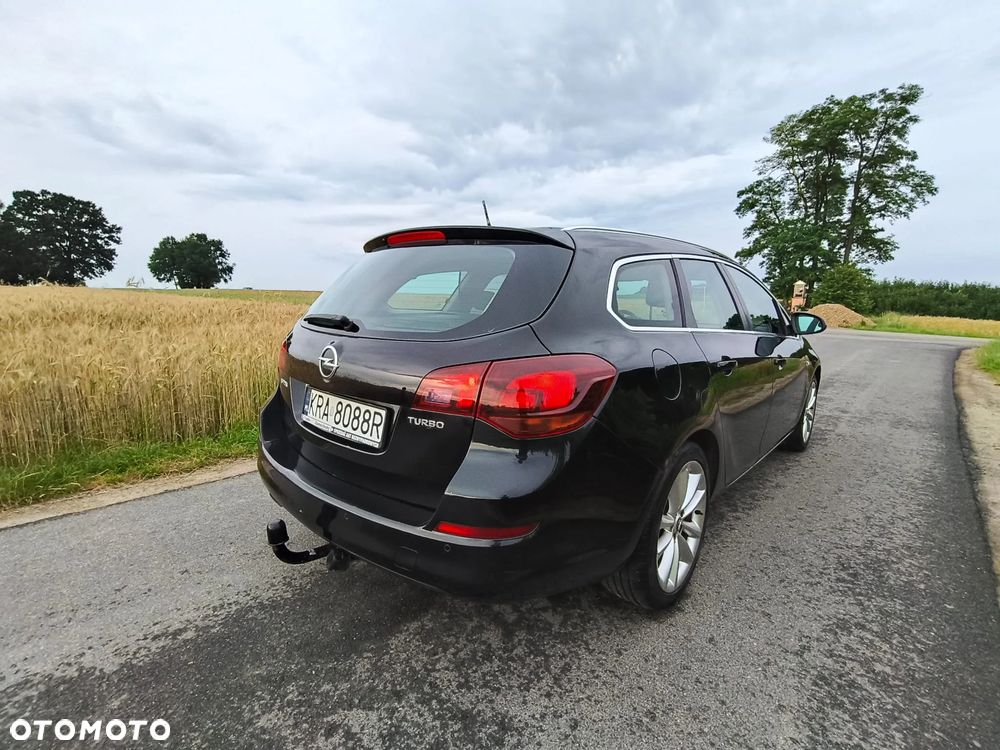 Opel Astra 1.4 Turbo - 10