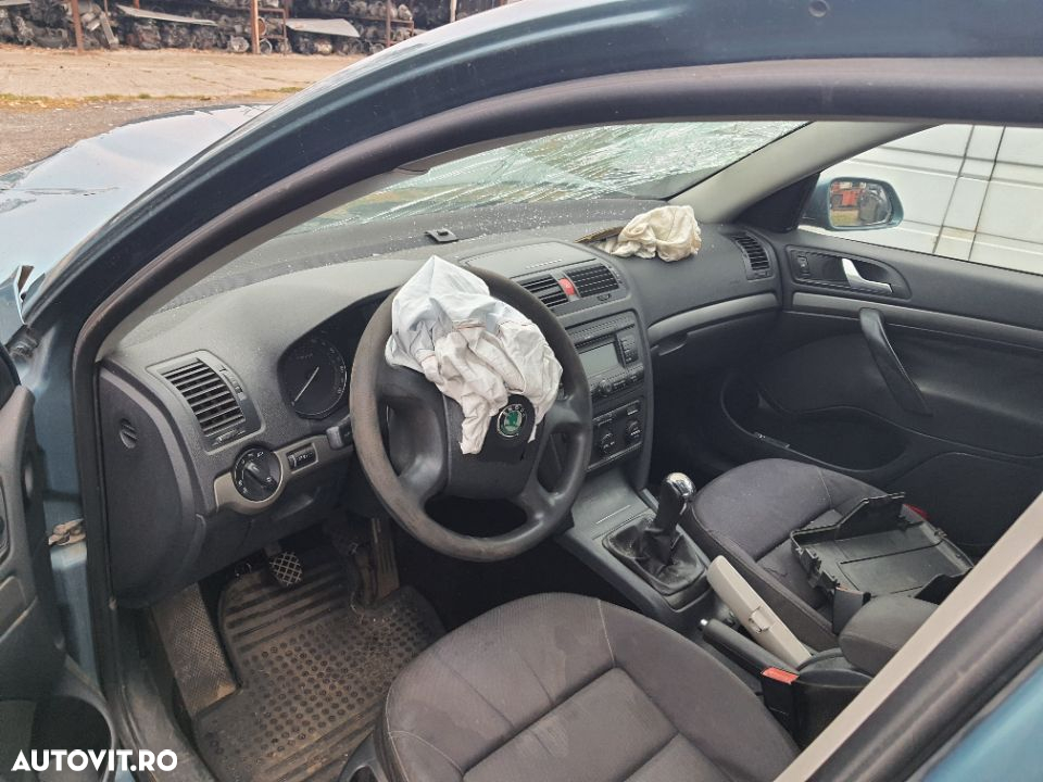 Motor + Cutie Viteza Skoda Octavia 2   1.6 FSI avariata ,avariat - 9
